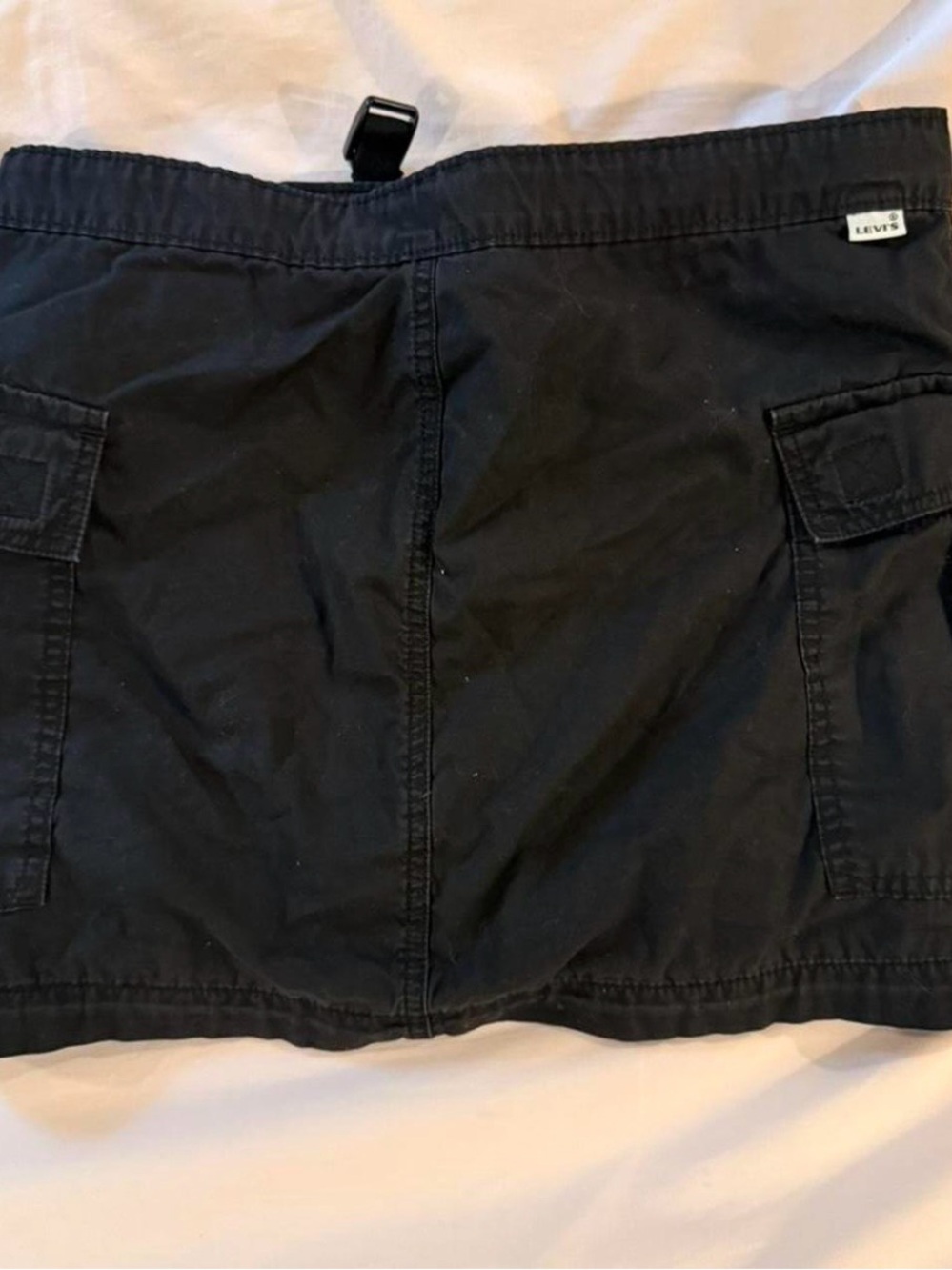 Levis Black Cargo Transform Long to Short Skirt - Picture 2 of 5